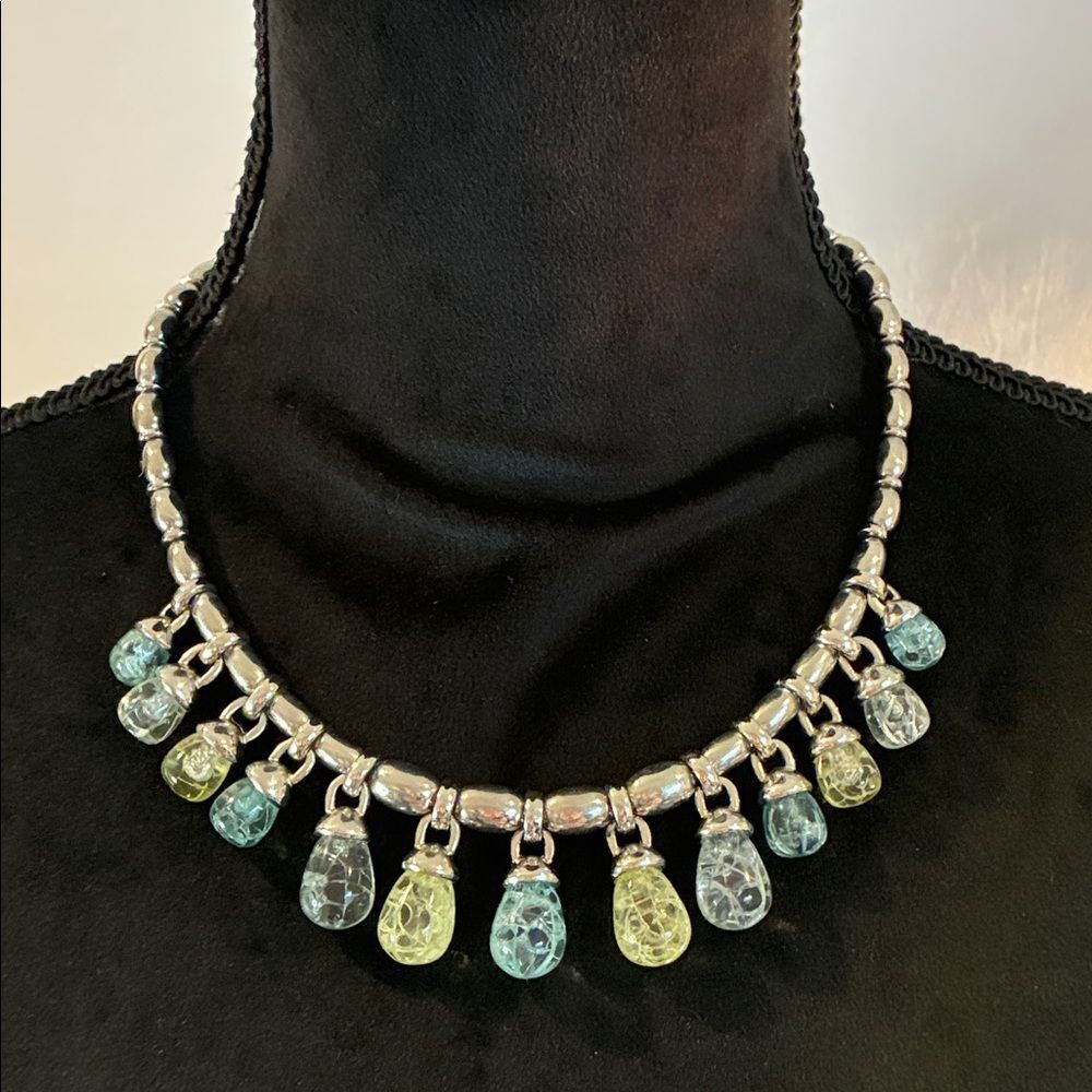 Napier dangling crackled lucite beads vintage inspired bib necklace Hollywood